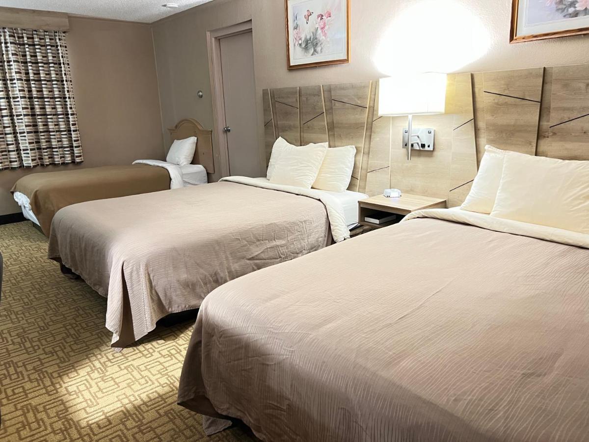 Viking Arms Inn - Ludington Ngoại thất bức ảnh
